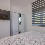 بيت للعطل Enie *